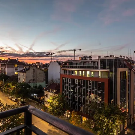 Chic 2bd Flat With Modern Furniture On Aldomirovska By Flat Mаnager *