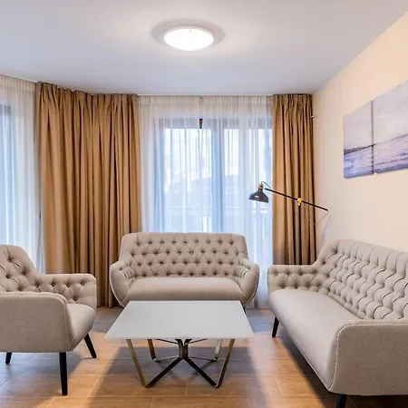 Апартаменты Chic 2bd Flat With Modern Furniture On Aldomirovska By Flat Mаnager *