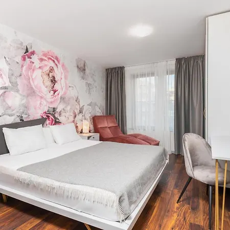 Chic 2bd Flat With Modern Furniture On Aldomirovska By Flat Mаnager * סופיה