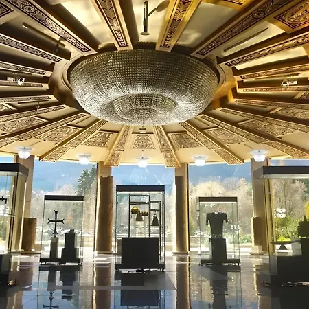 Chic 2bd Flat With Modern Furniture On Aldomirovska By Flat Mаnager סופיה