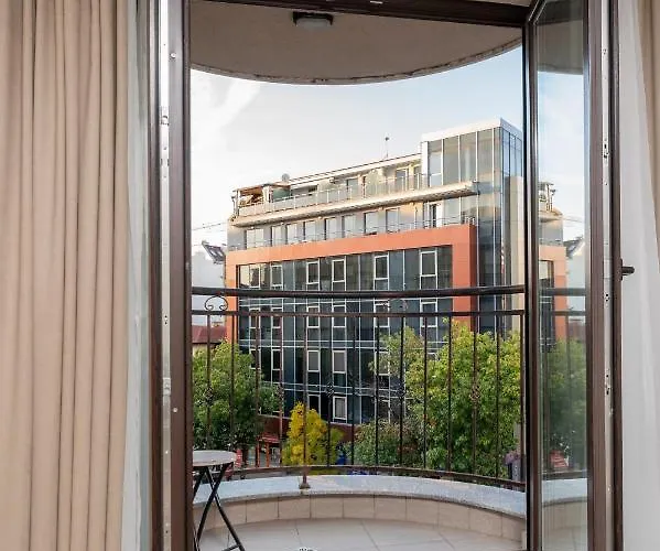 Chic 2bd Flat With Modern Furniture On Aldomirovska By Flat Mаnager * Sofia